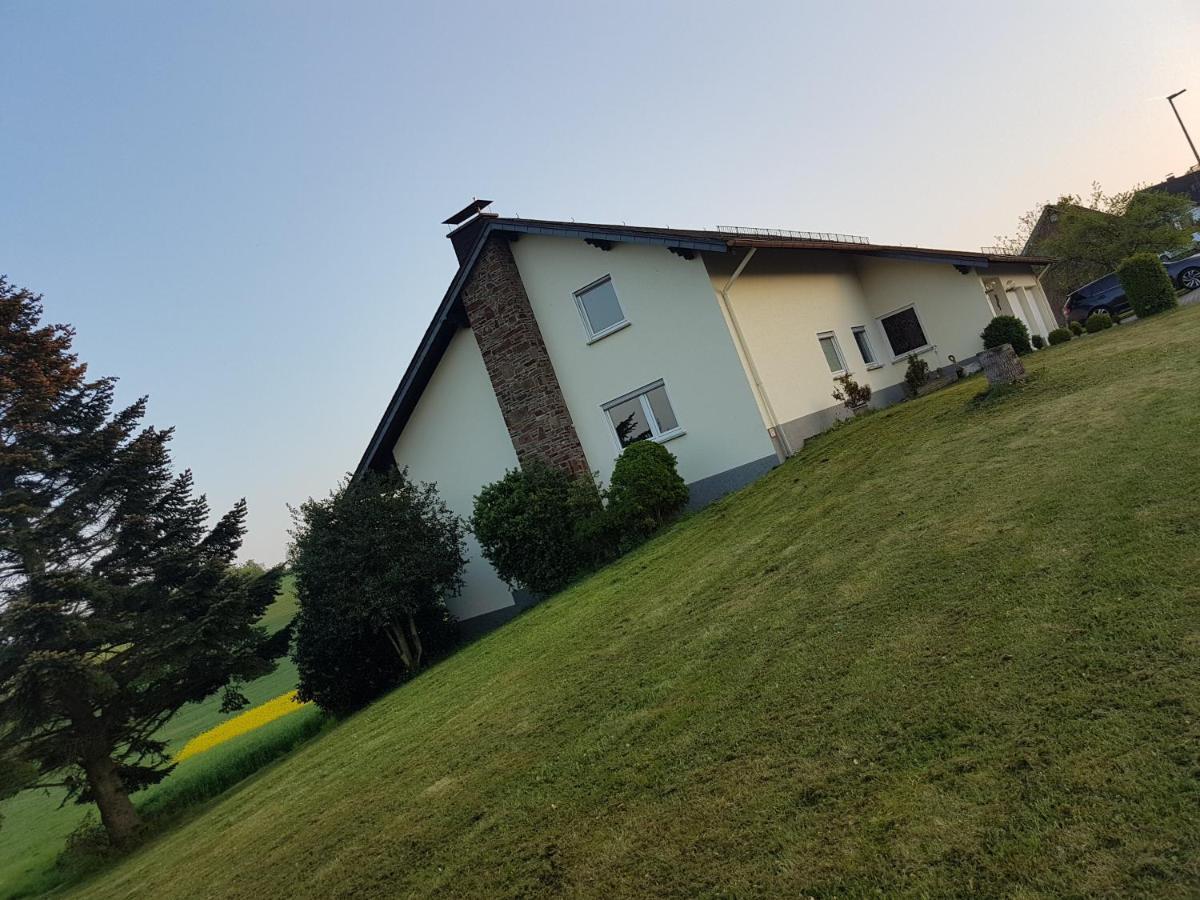 Ferienwohnung Haus Abrioux Zur Falkenlay Bad Bertrich Zewnętrze zdjęcie